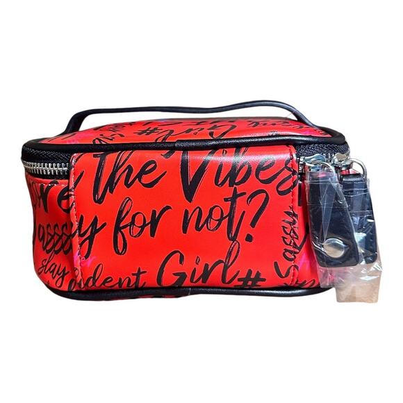 Sassy Jones 2-Piece Printed Nesting Cosmetic Bag Set - Picture 6 of 12